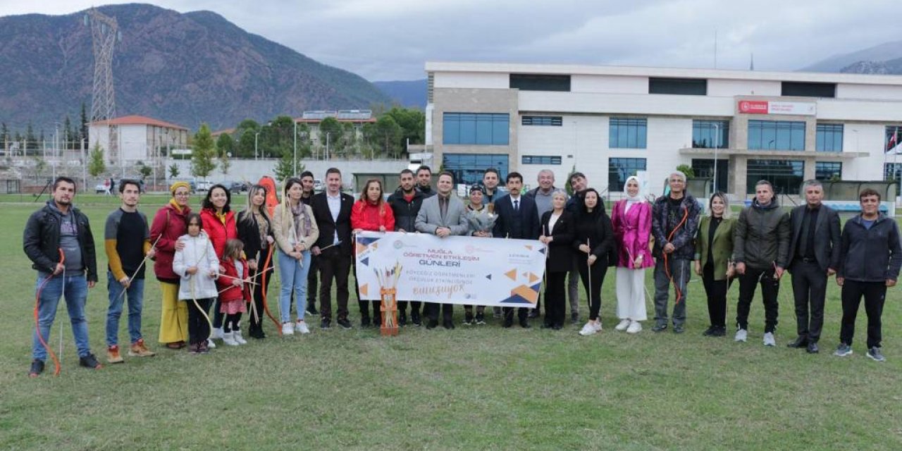 Muğla’da öğretmenler ok uçurdu