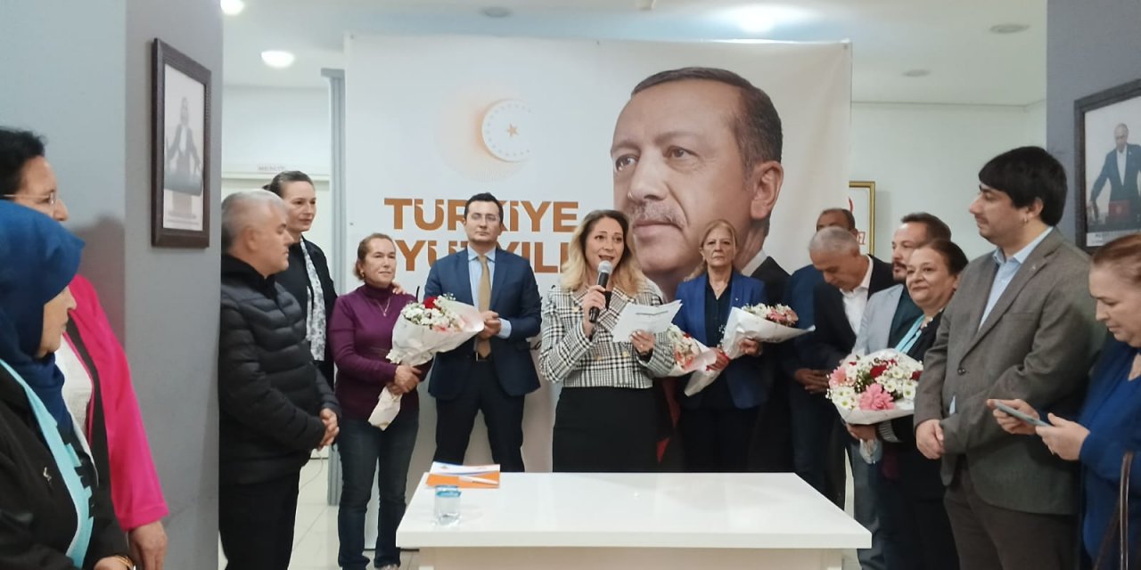 GÜLCAN ŞAHİN MECLİS ÜYELİĞİ A. ADAYLIĞINI AÇIKLADI