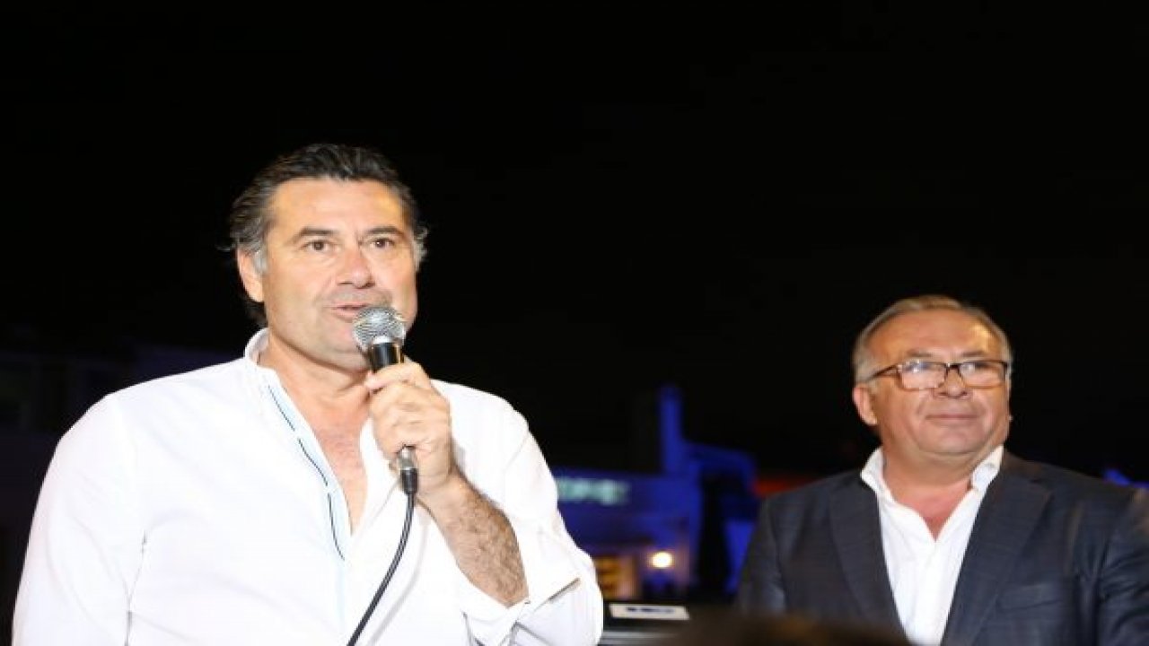 Kocadon, personeliyle birarada