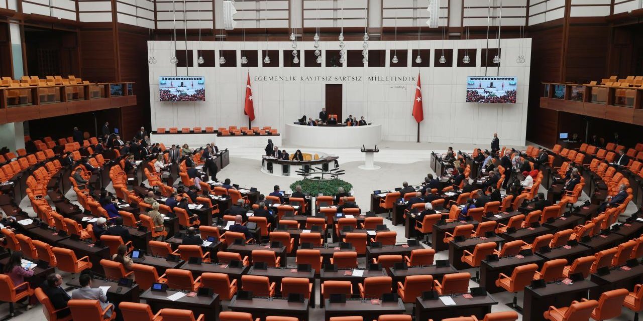 TBMM'de denge değişti | Saadet-Gelecek Grubu düştü
