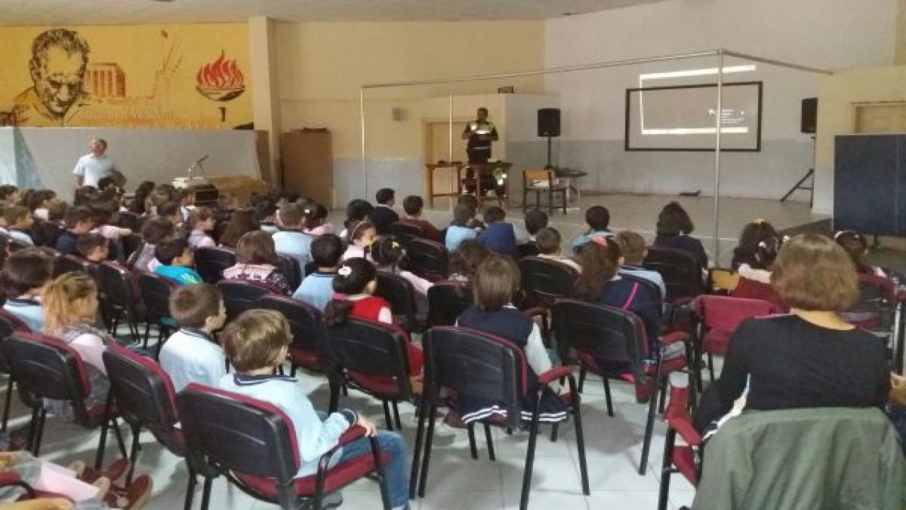 Öğrencilere trafik eğitimi