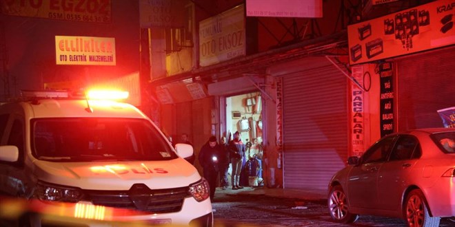 İş yerini basıp öldürdü