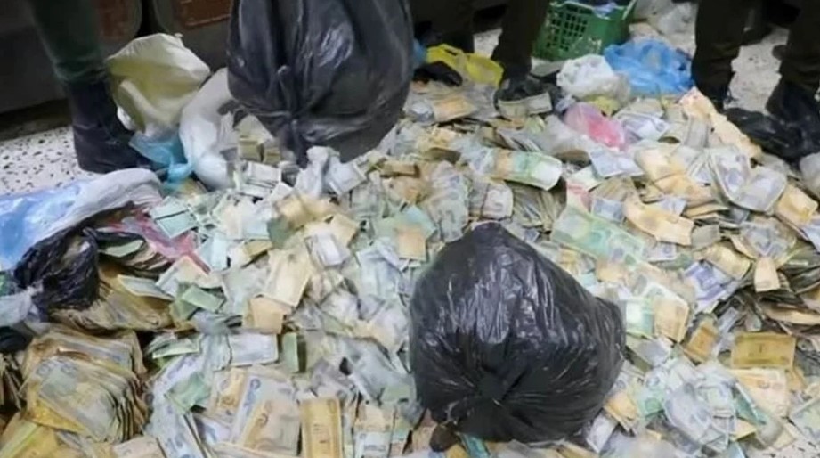 Dilencinin evinden yaklaşık 400 bin dolar çıktı! Komşuları acıyıp yemek veriyordu