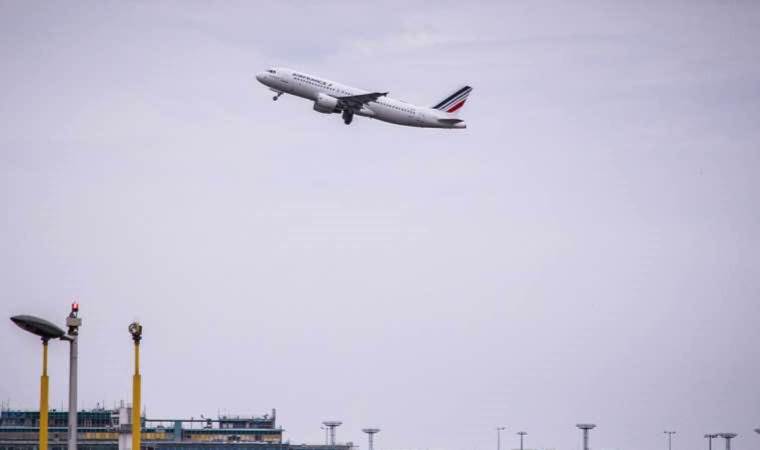 Yolcu uçağının iniş takımında kaçak yolcu bulundu