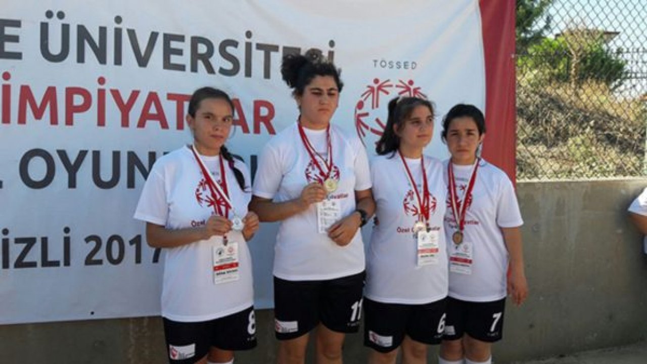 Özel öğrencilerden büyük başarı