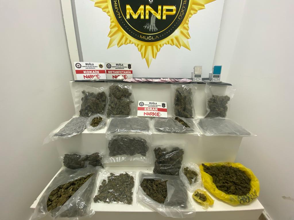 Muğla’da üniversitelileri zehirleyen uyuşturucu tacirleri yakalandı