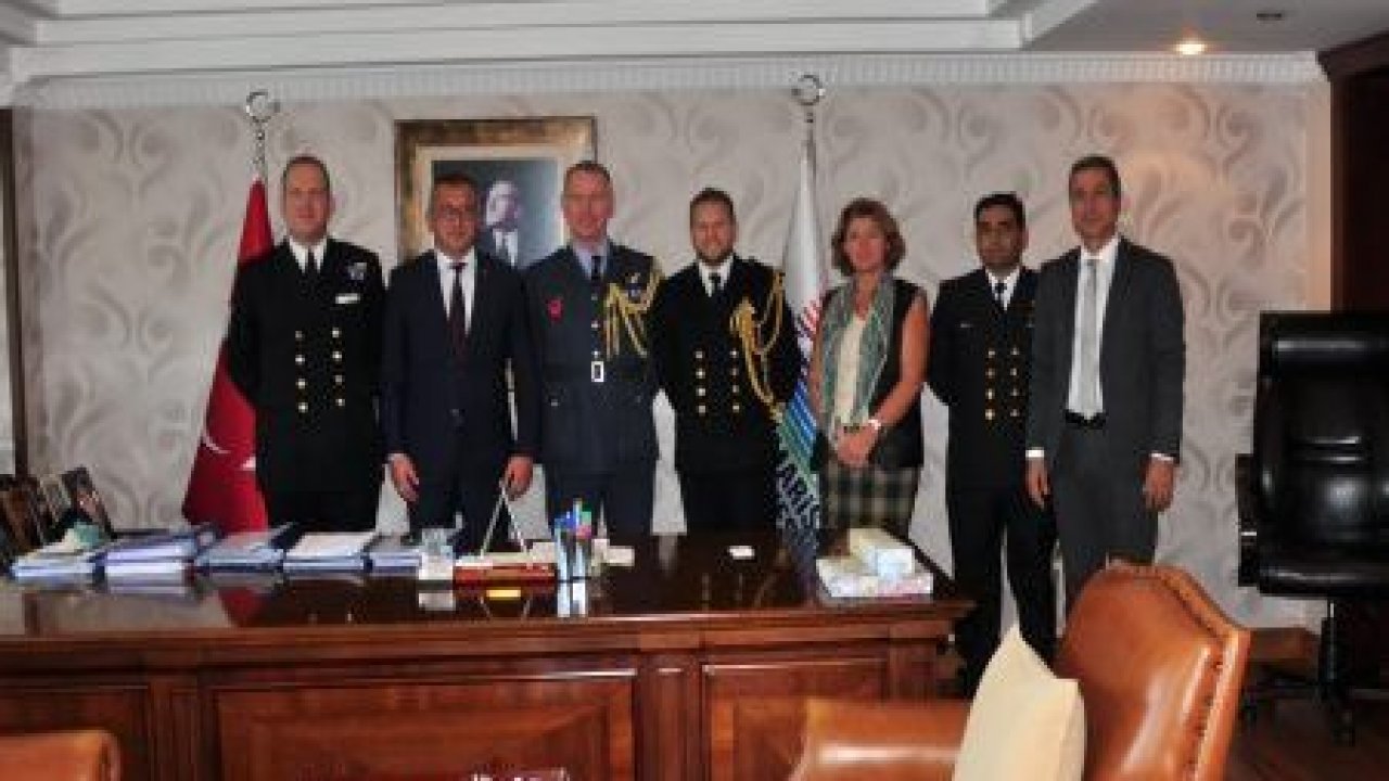 İngiliz Komutanlardan ziyaret