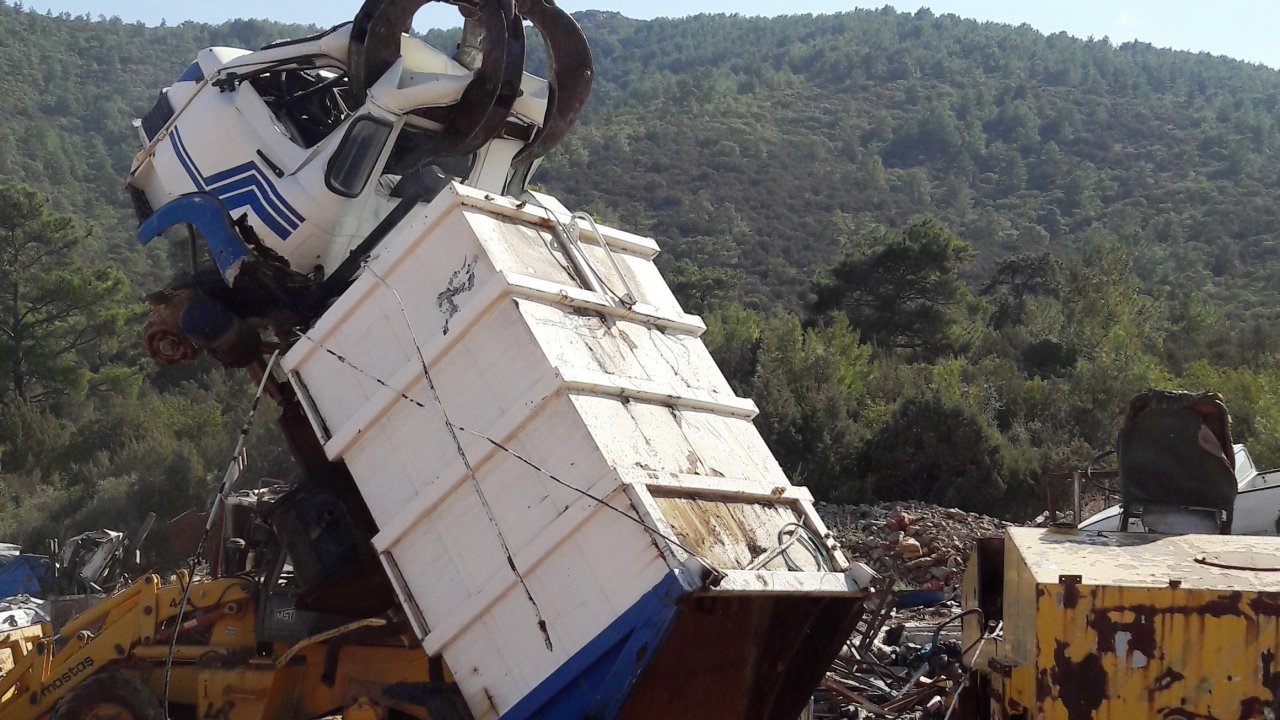 hurdalar geri dönüşüme gönderiliyor