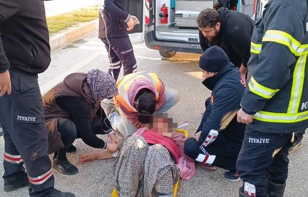 İşçi servisi tırla çarpıştı: 12 yaralı