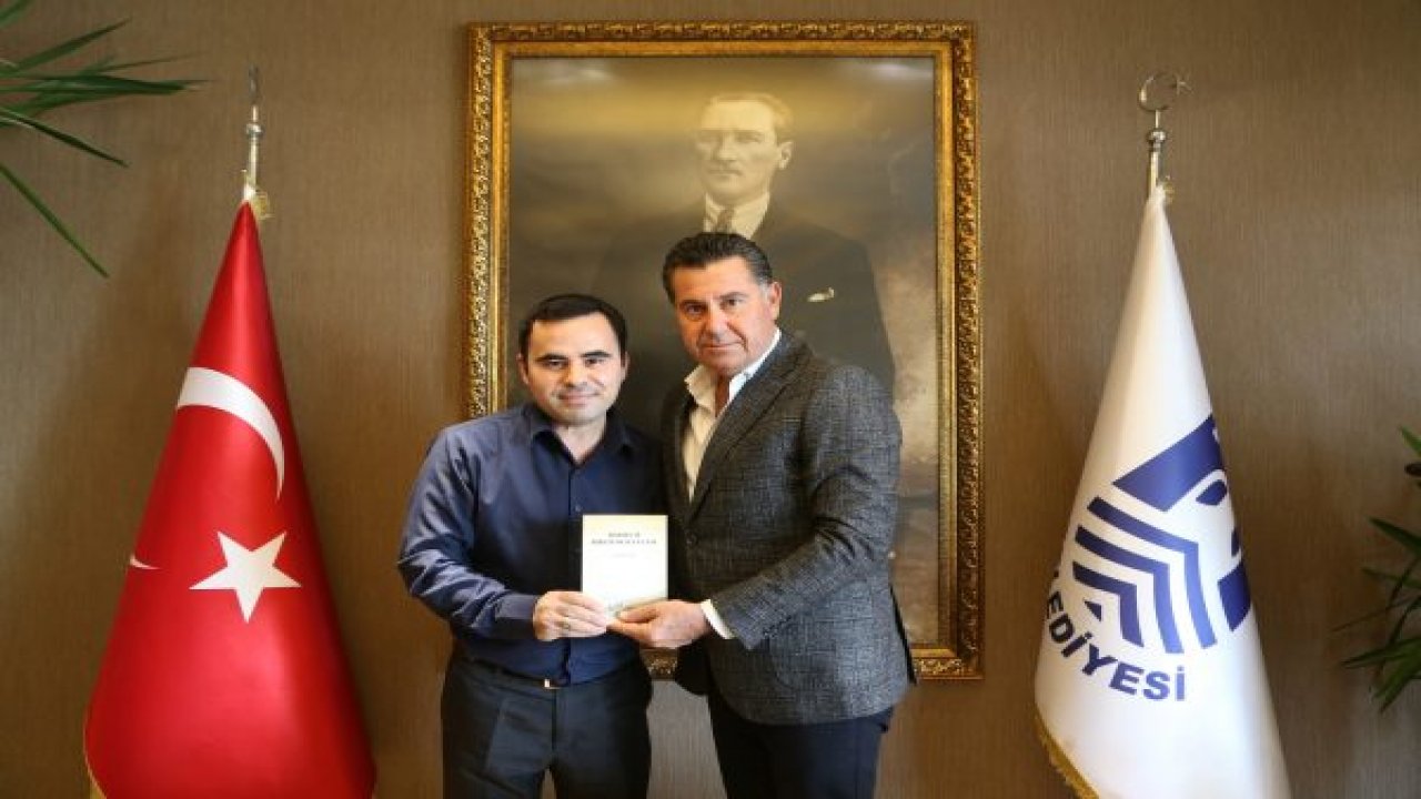 Çoban kitabını Kocadon'a takdim etti