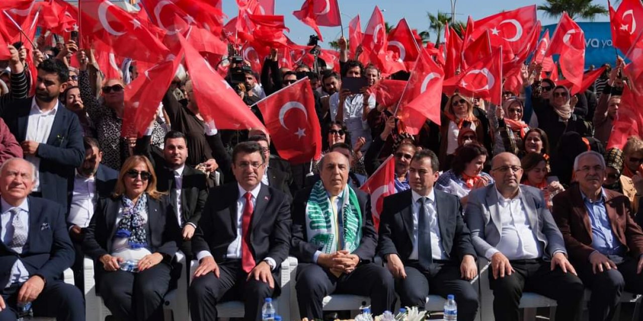 AYAYDIN VE TOSUN’DAN BODRUM’A ÇİFTE MÜJDE GELDİ