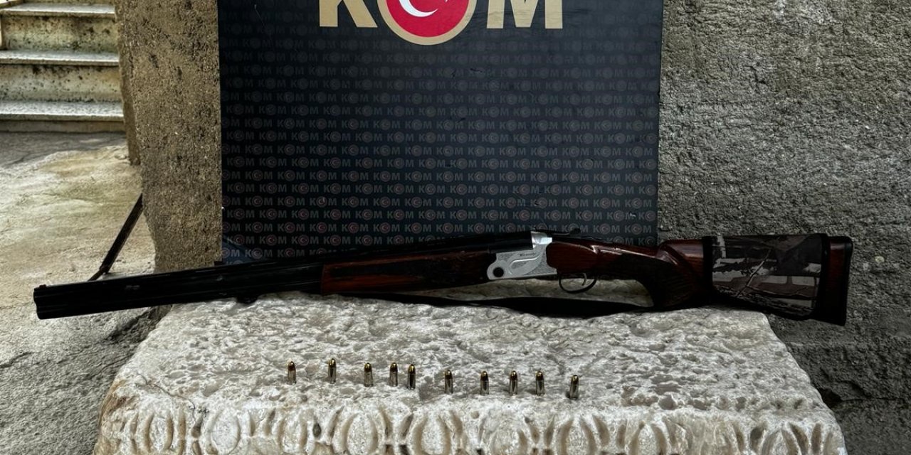 100 kilogram ağırlığında tarihi sanduka ele geçirildi