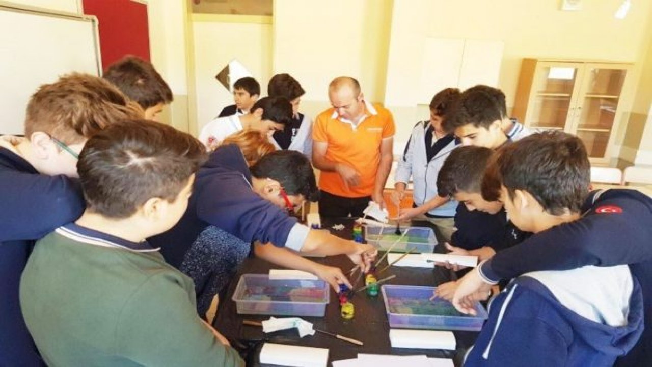 Ebru sanatı yaptılar