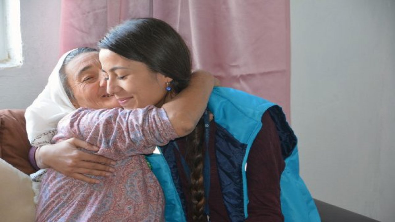 Büyükşehir'den yardımeli uzandı