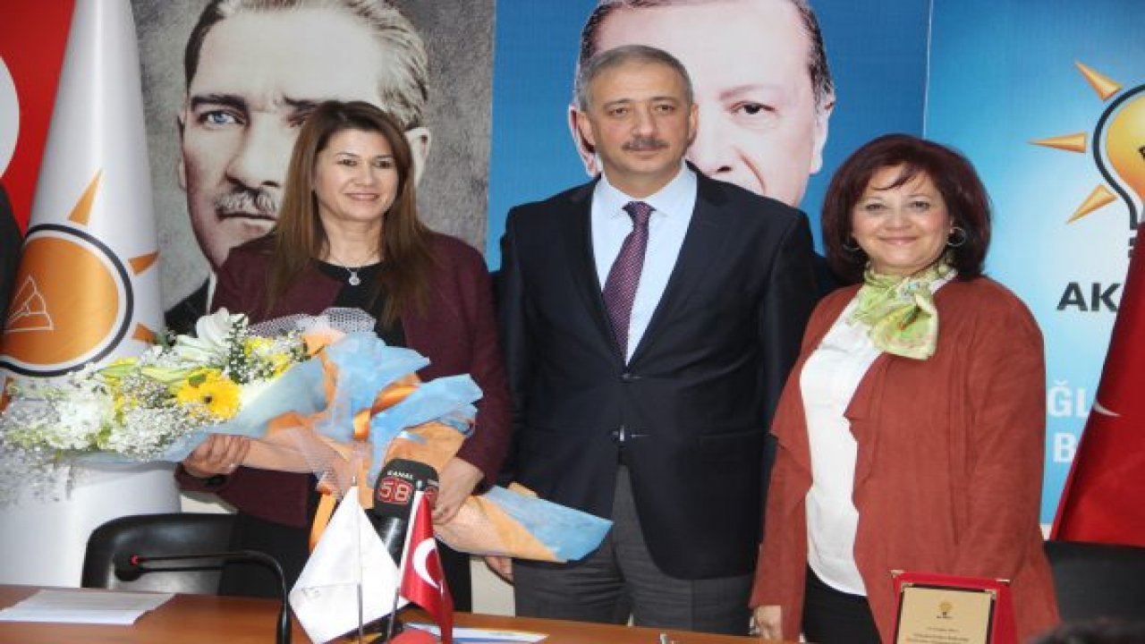 Ak Parti Muğla İl Kadın Kollarında Görev Devir Teslimi