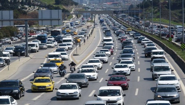 Sürücüler dikkat: Bu araçların trafiğe çıkması yasaklanacak