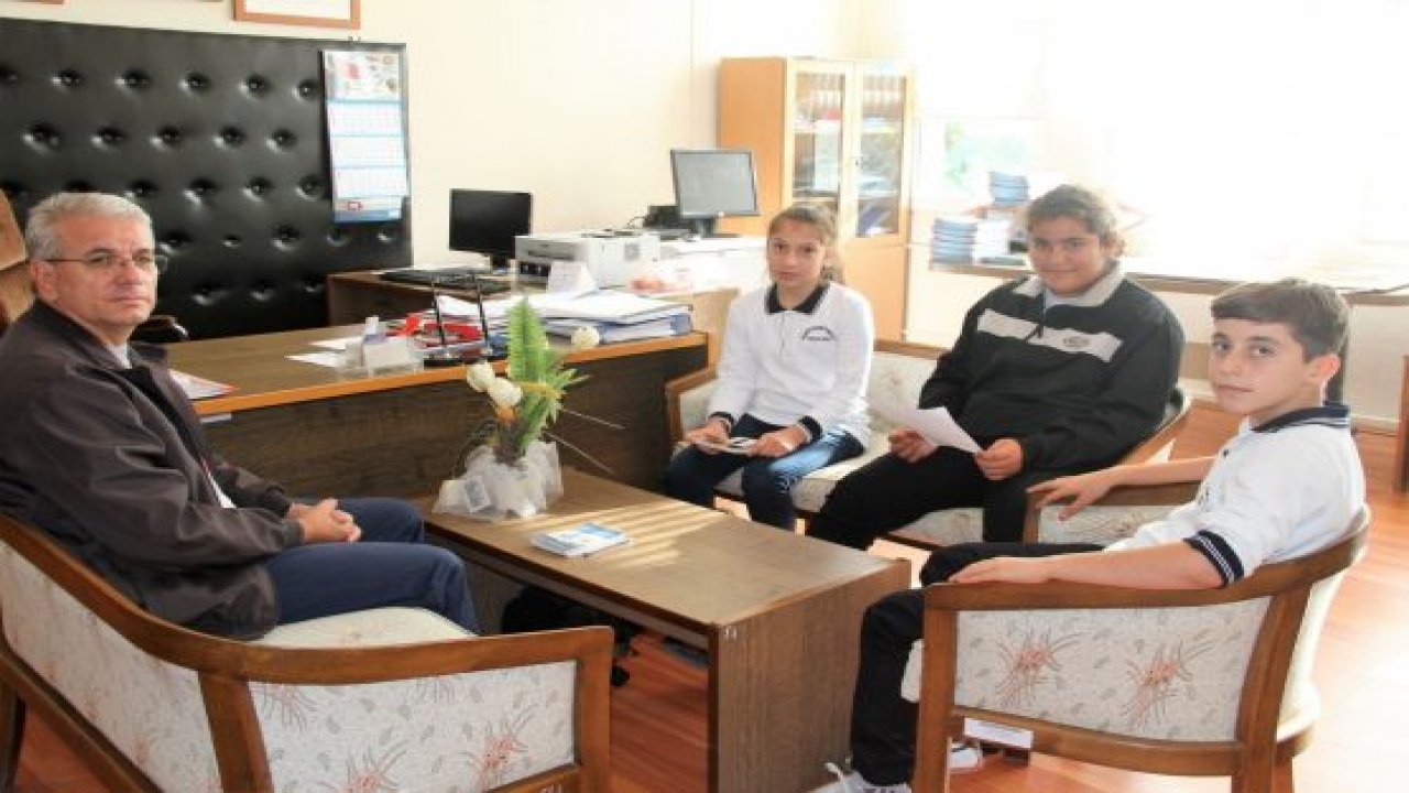 Öğrencilerin gazetecilik merakı