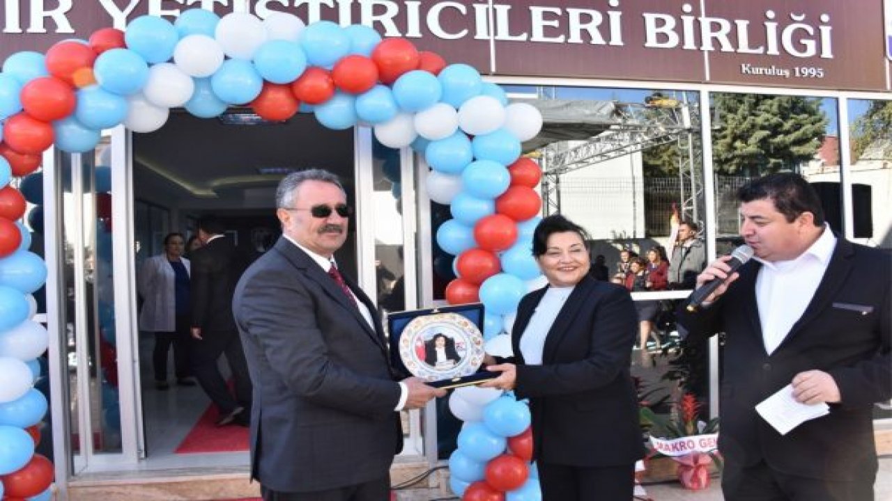 Civelek açılışa katıldı