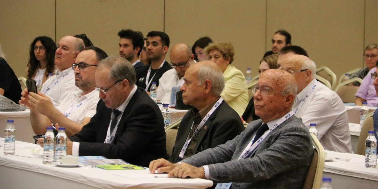 Dünyaca ünlü fizikçiler Fethiye'de buluştu