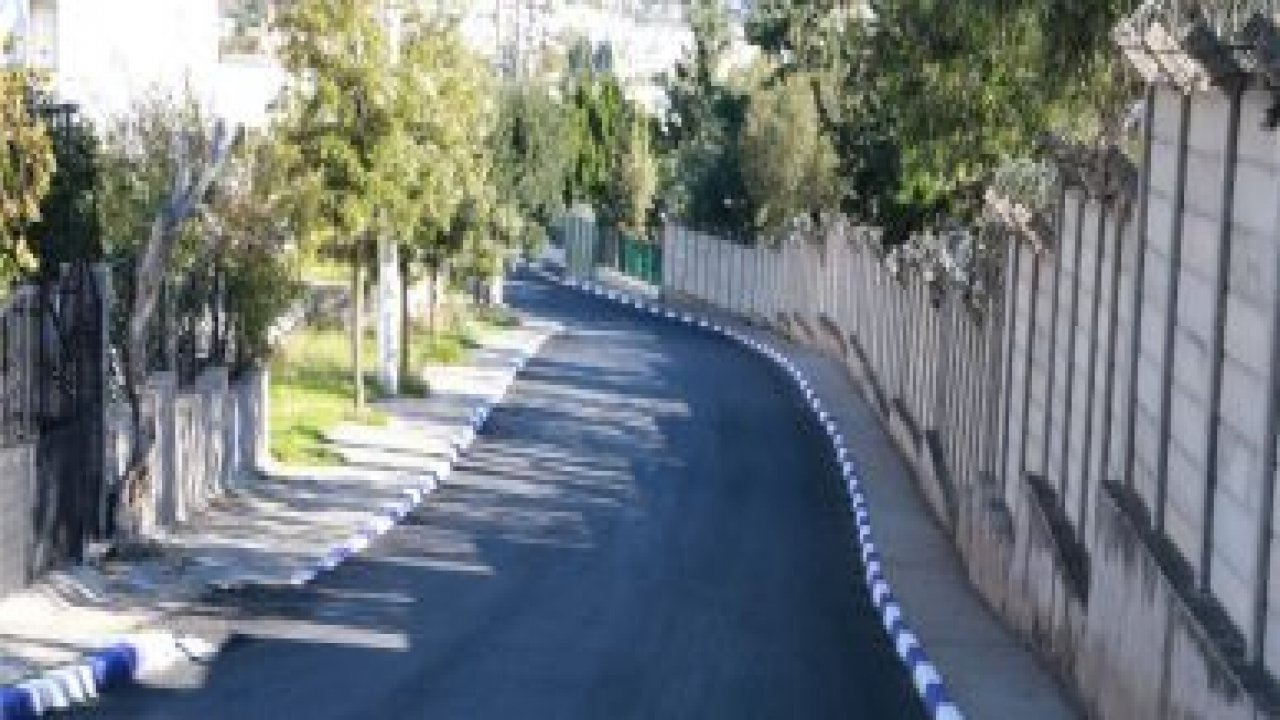 Eskiçeşme Mahallesinde asfalt çalışmaları