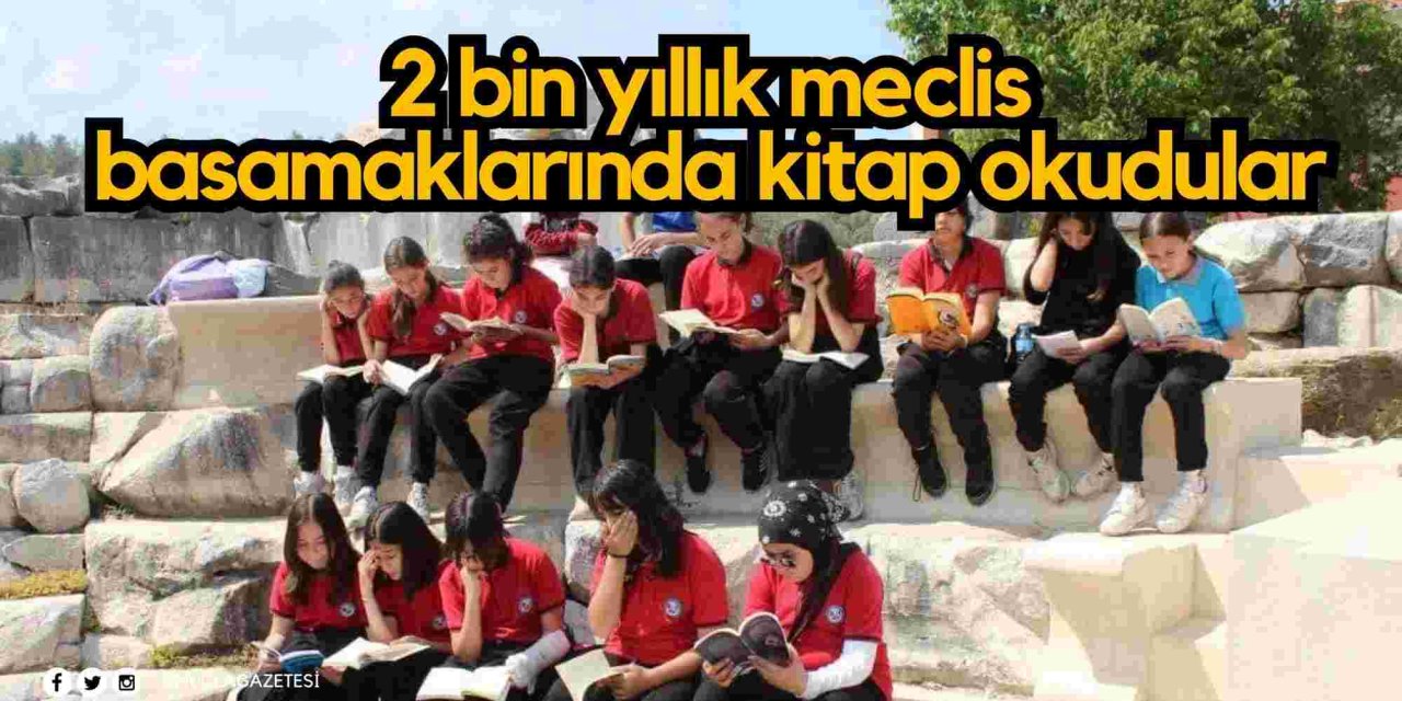 2 bin yıllık meclis basamaklarında kitap okudular