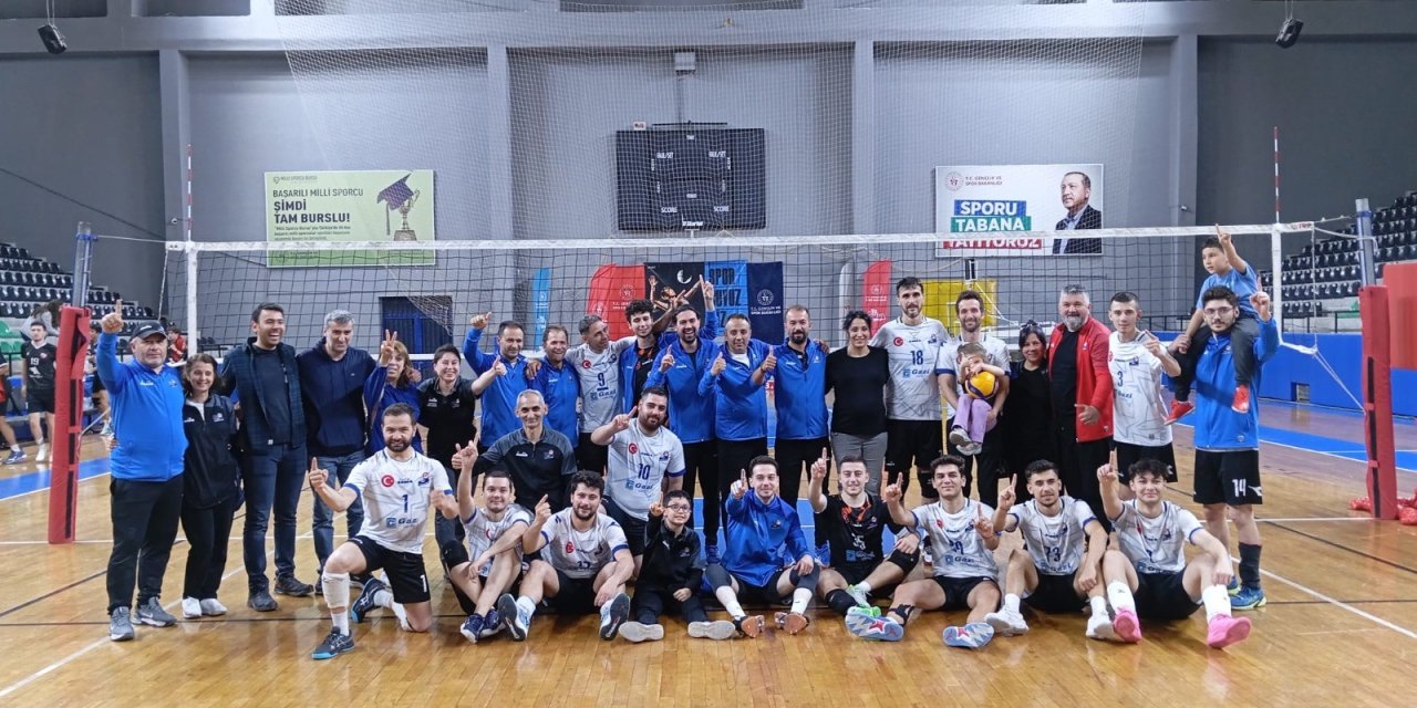 Sağlıkspor 2. Lig'e yükseldi