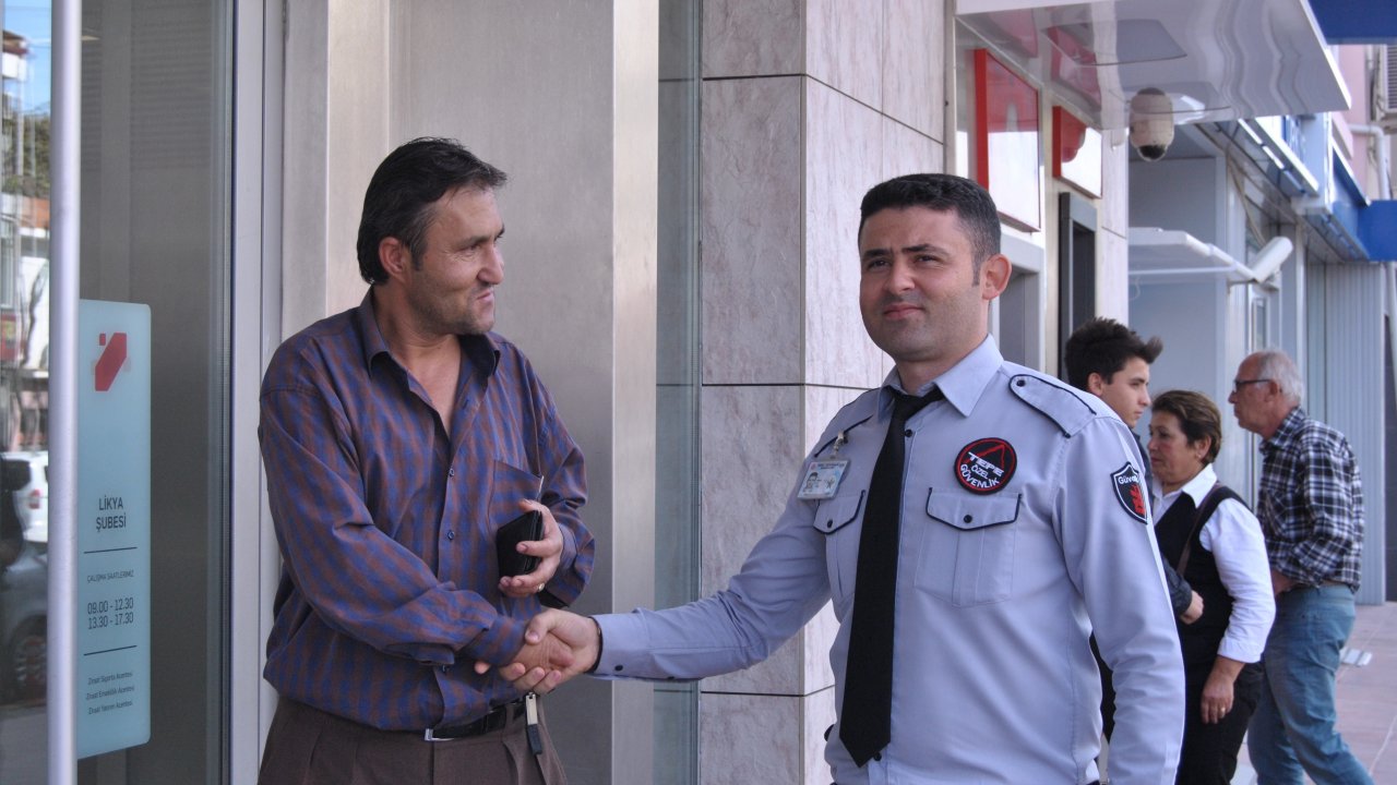 Dolandırılmaktan son anda kurtuldu