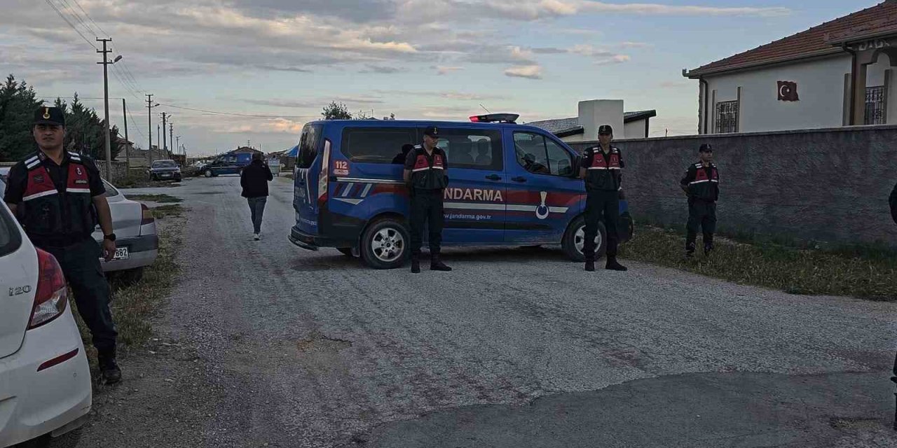 Evi terk eden eşini almaya giden şahıs kayınpederi tarafından öldürüldü