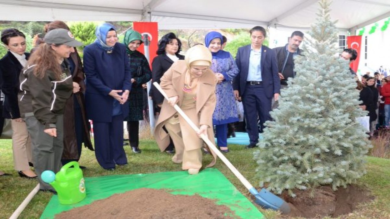 Erdoğan’ın Toplantısına Bayan Valilerde Katıldı