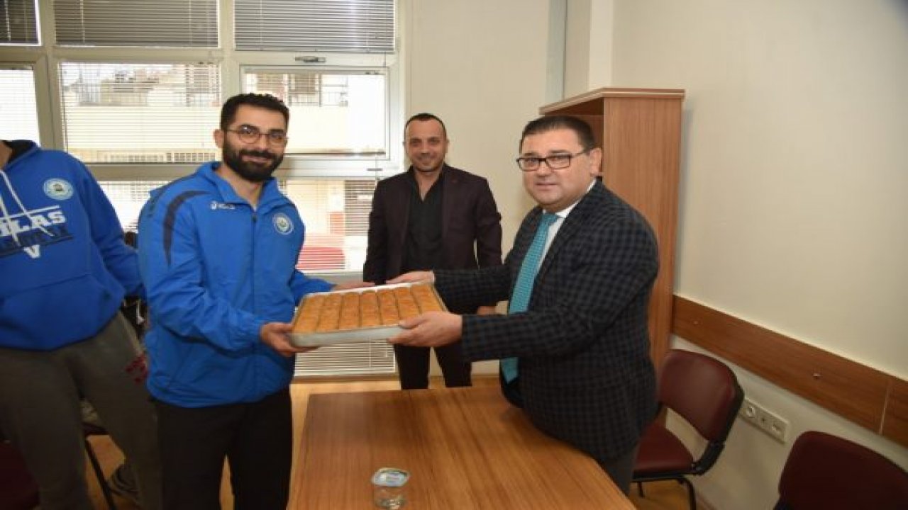 Voleybol Takımına Moral Ziyareti