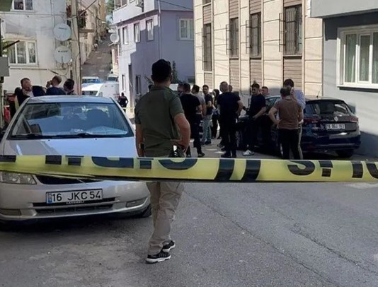 Baba vahşeti! 3 küçük kardeş evlerinde ölü bulundu