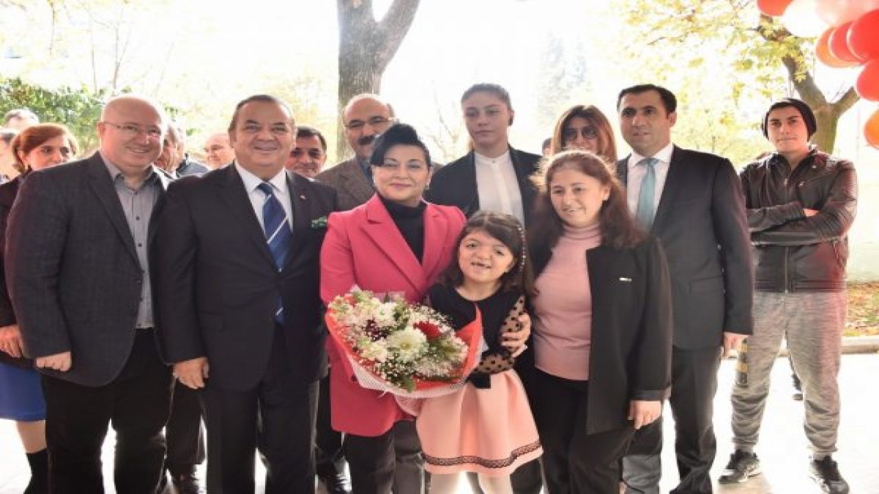 Vali Civelek, “Zihinlerimizdeki engelleri kaldıralım”