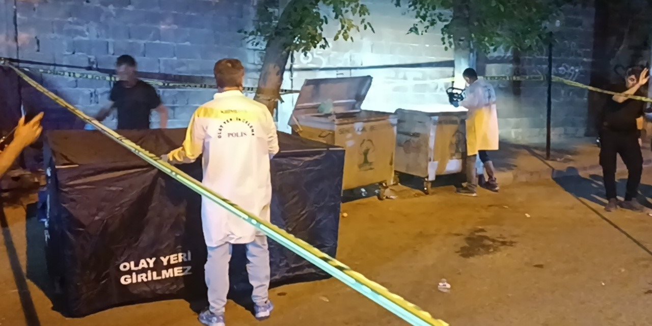 Çuvalla çöp konteynerine atılmış kadın cesedi bulundu