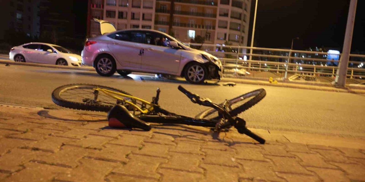 Bisikletli çocuklardan biri öldü diğeri ağır yaralandı