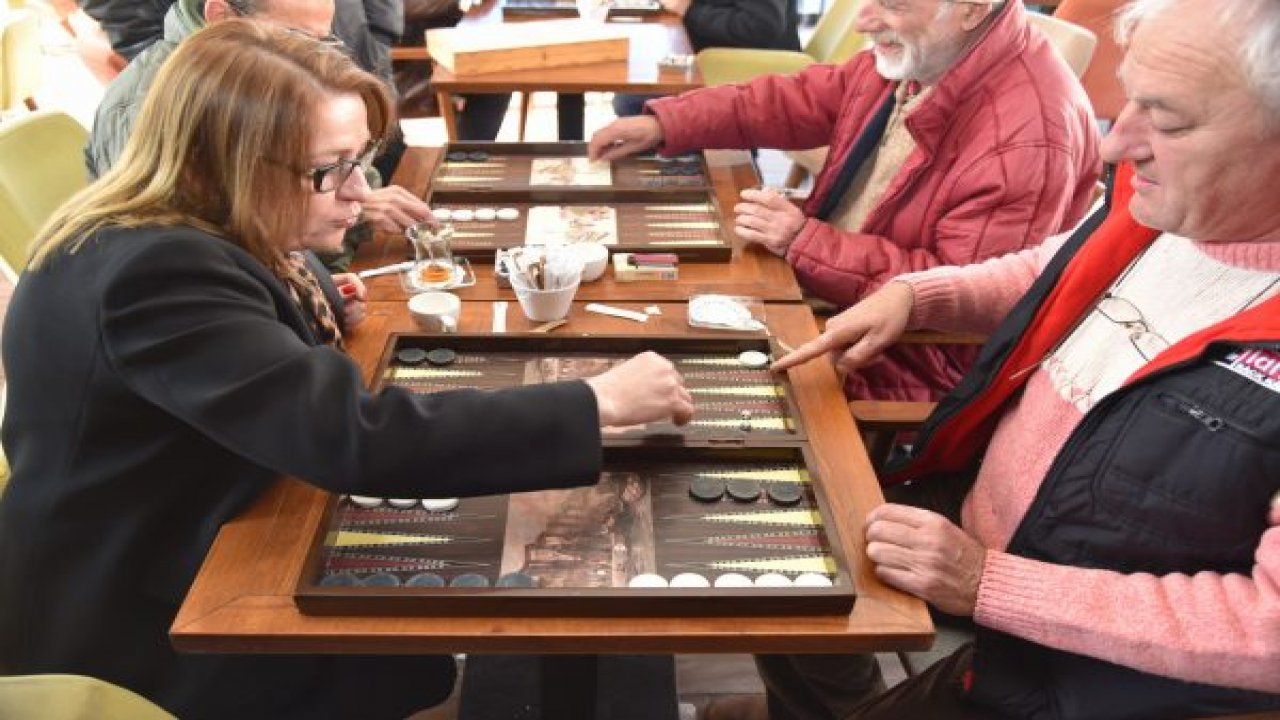 Tavla Ustaları Güllük’te Buluştu