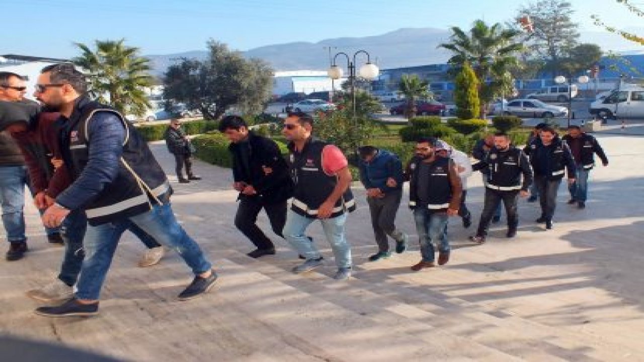 Uyuşturucu tacirleri adliyeye sevk edildi