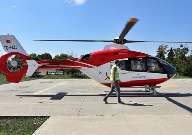 Hava ambulansları 126 acil vaka için harekete geçti