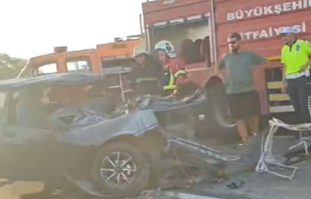 Feci kaza! 1 ölü, 2 yaralı