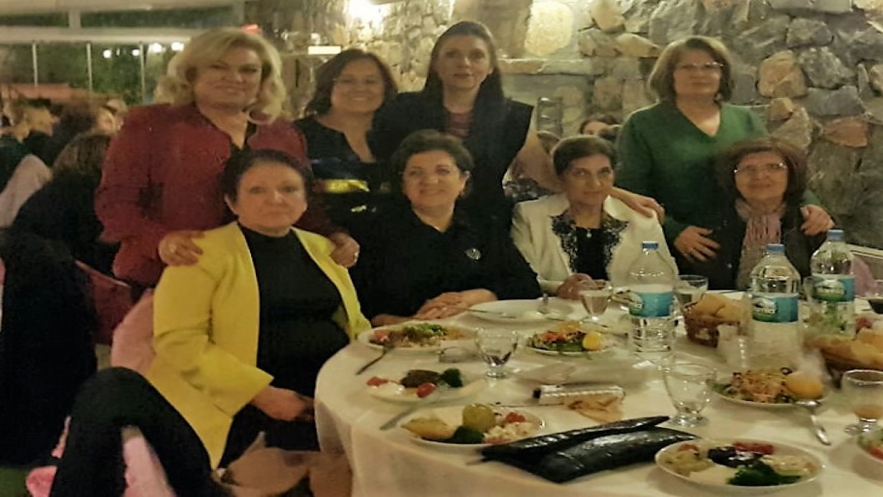 Abide H.Nuriöncüer Huzurevi Yaptırma Ve Yaşatma Vakfı Yararına Gece Düzenlendi