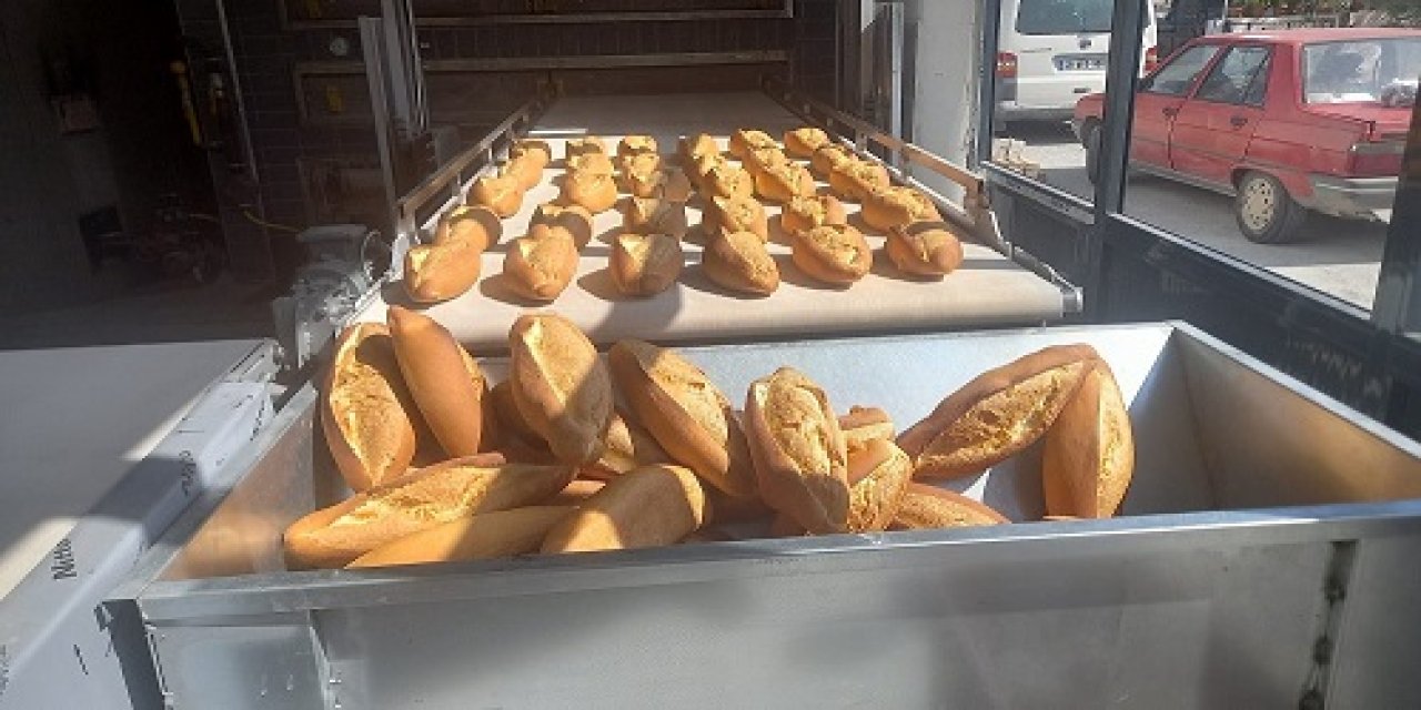 YATAĞAN’DA NECATİ EKMEK FABRİKASI, EKMEĞİ ROBOT SİSTEMİYLE ÜRETİYOR