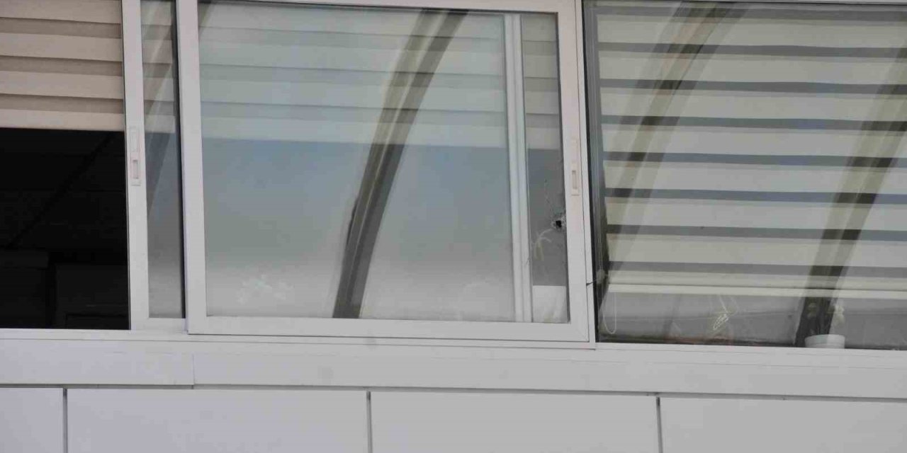 Akaryakıt istasyonuna kurşunlu saldırı