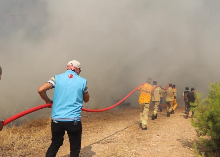 Bodrum 7 saattir yanıyor!