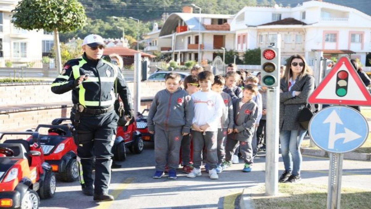 Öğrencilere Trafik Eğitimi