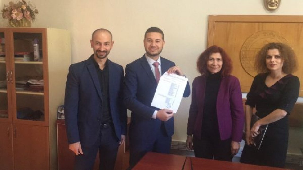 İlçe Başkanı Acar mazbatasını aldı