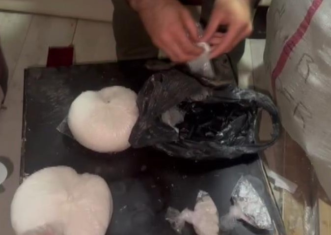 Zehir tacirlerine operasyon