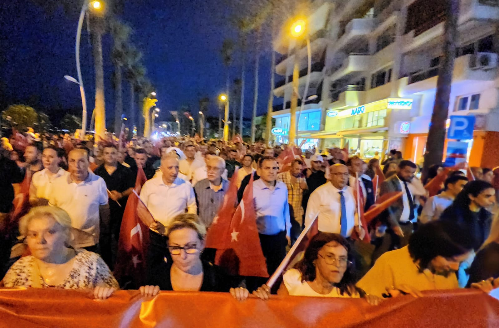 MARMARİS'TE MİLLİ BİRLİK YÜRÜYÜŞÜ