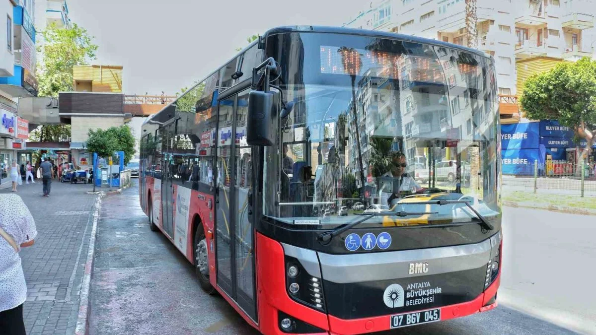 Antalya'da toplu ulaşım araçları 23 Nisan'da ücretsiz