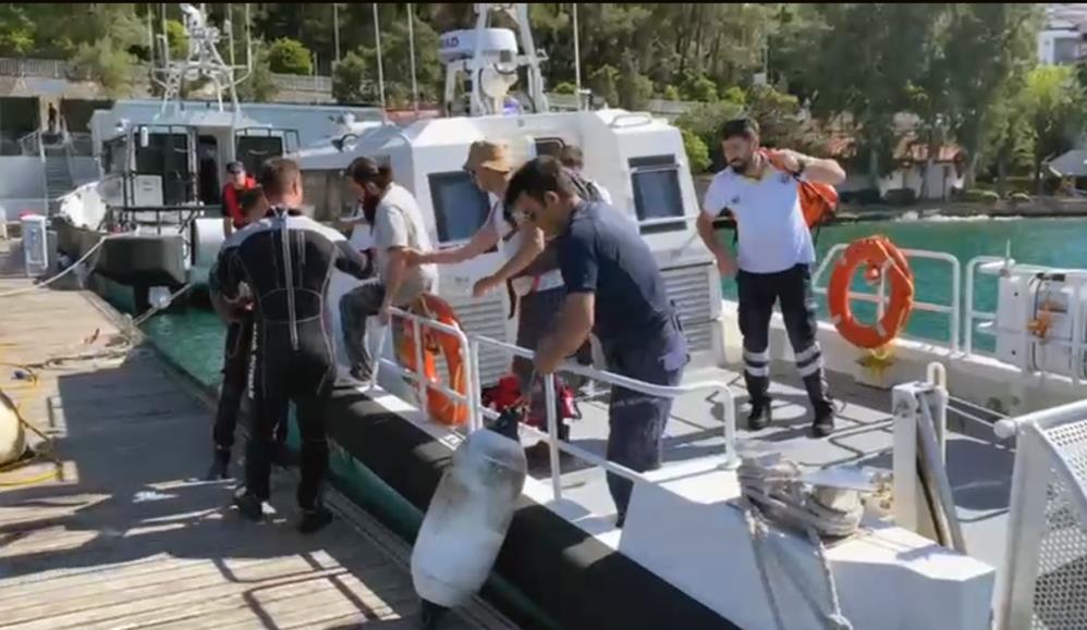 Boğulma tehlikesi yaşayan vatandaşa Sahil Güvenlikten tıbbi tahliye