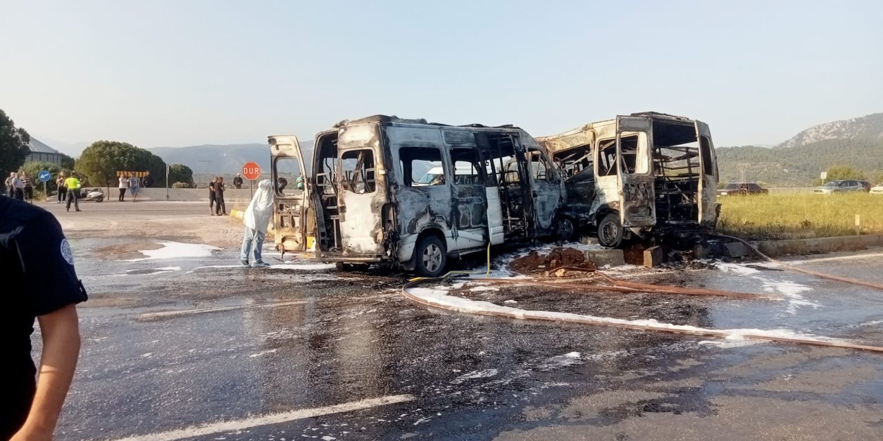 Milas'ta vahim kaza: Alev alev yandılar