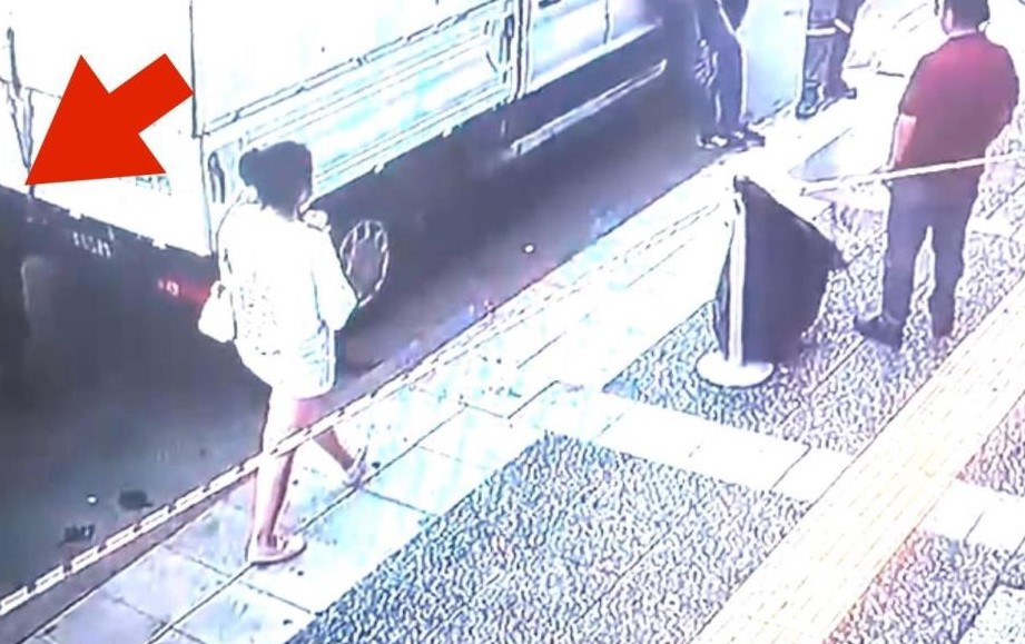 Cezaevi aracıyla mahkuma uyuşturucu sevkiyatı girişimi!